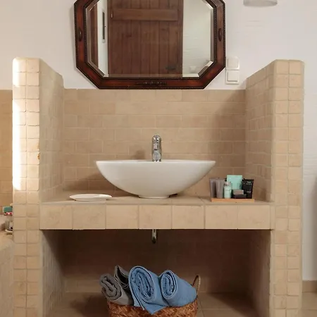 Apiliotis Sunrise Ligaridia