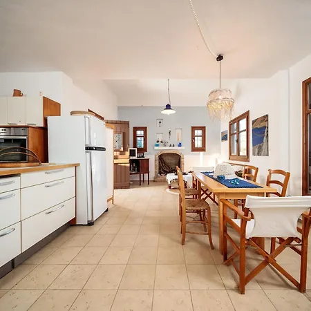 Вилла Apiliotis Sunrise *